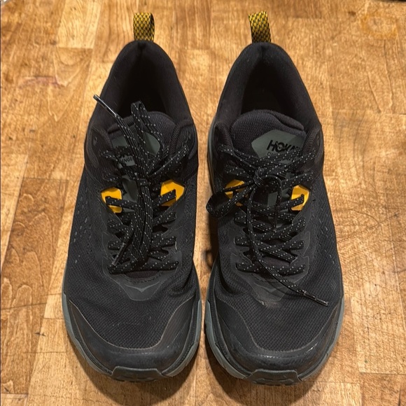 Hoka sneakers - Picture 1 of 5